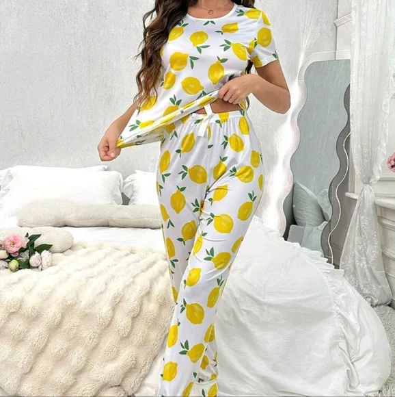 Lemon Printed Women's Short Sleeve Long Pants Pajama Set
