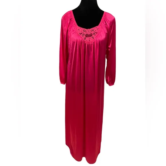 Lorraine Vintage Barbie Pink Romantic Lingerie Intimates Peignoir Robe Set