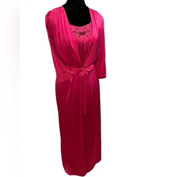 Lorraine Vintage Barbie Pink Romantic Lingerie Intimates Peignoir Robe Set