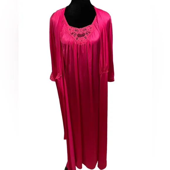 Lorraine Vintage Barbie Pink Romantic Lingerie Intimates Peignoir Robe Set