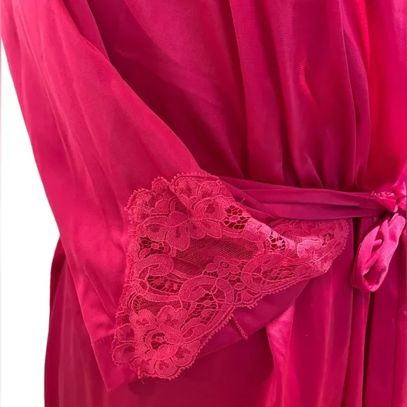 Lorraine Vintage Barbie Pink Romantic Lingerie Intimates Peignoir Robe Set
