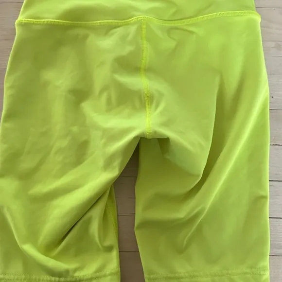 Lululemon Align Biker Shorts Size 2 Women's Highlighter Neon Yellow Green NEW