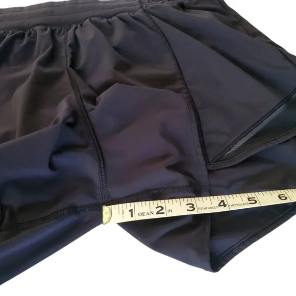 LULULEMON Hotty Hot Black Low-Rise 2.5&quot; Lined Performance Running Shirts Size 10