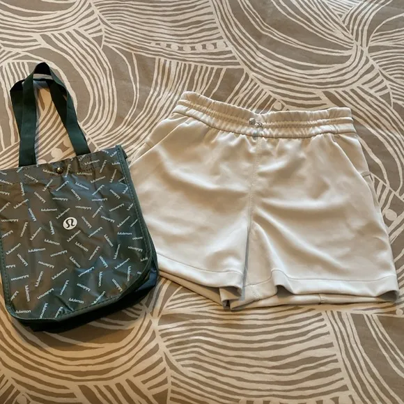 Lululemon Softstream high-rise shorts 4” and lululemon snap bag