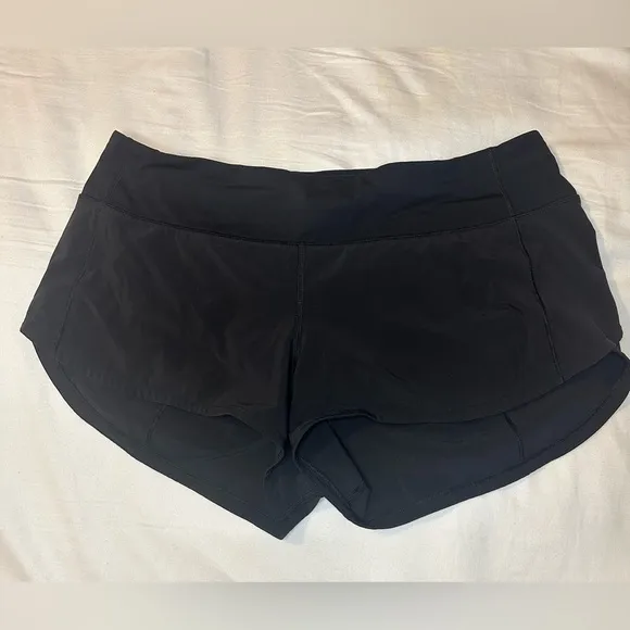 Lululemon Speed Up Low-Rise Lined Shorts 2.5”- Black - Size 8