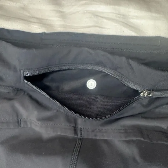 Lululemon Speed Up Low-Rise Lined Shorts 2.5”- Black - Size 8
