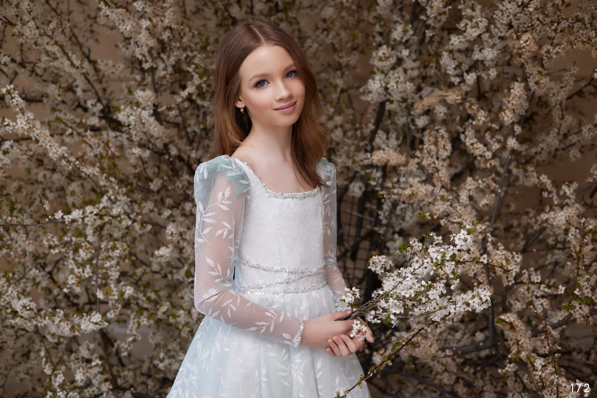 Marion Romantic Girl Dress with Long Sleeves