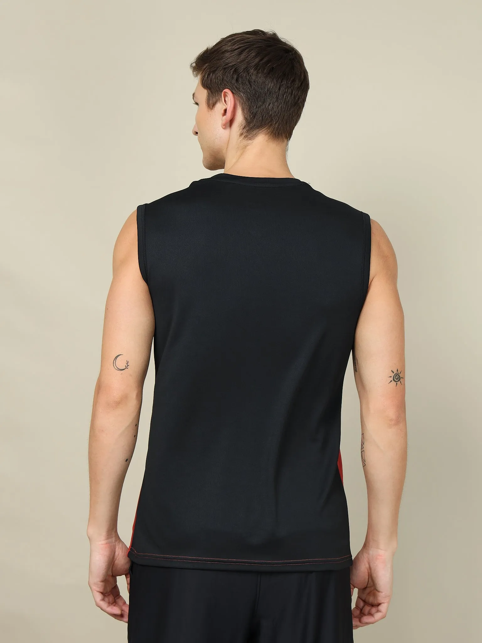 Men Solid Slim Fit V Neck Sleeveless T-shirt with TECHNO COOL  