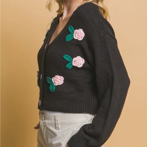 Mid Cropped Flower Cardigan