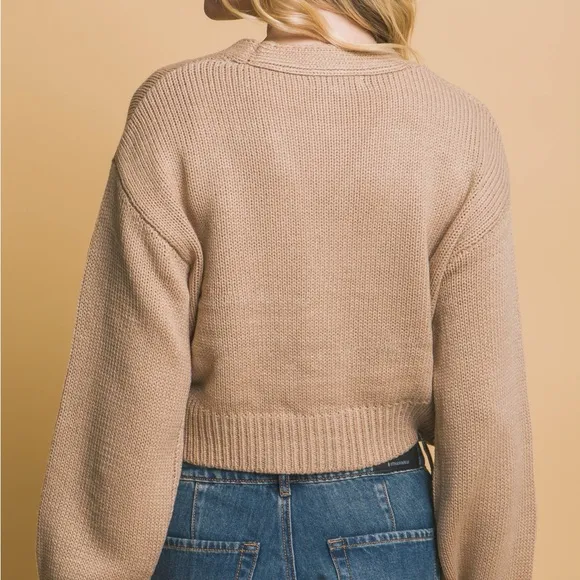 Mid Cropped Flower Cardigan