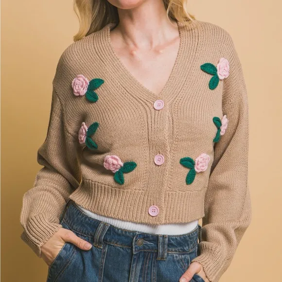 Mid Cropped Flower Cardigan