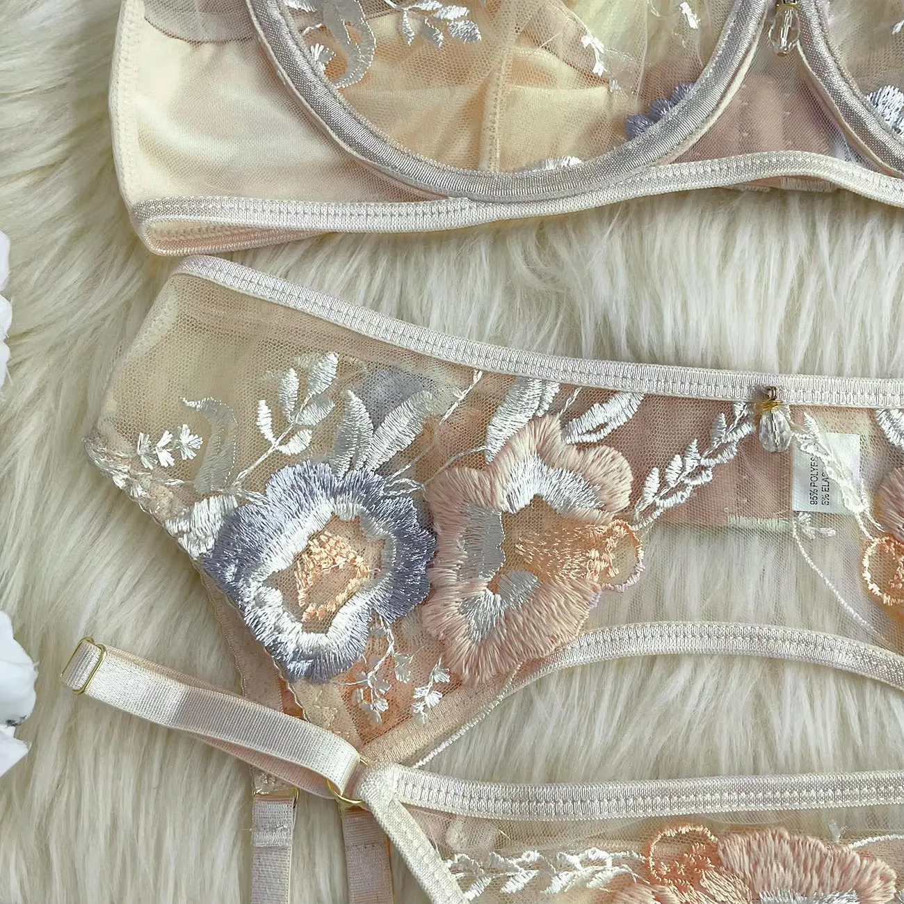 MOOD | ROMANTIC NIGHTS LINGERIE SET