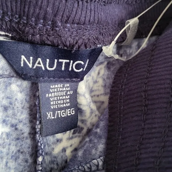 Nautica Pajama Sleepwear Set Loungewear Snowflake Print