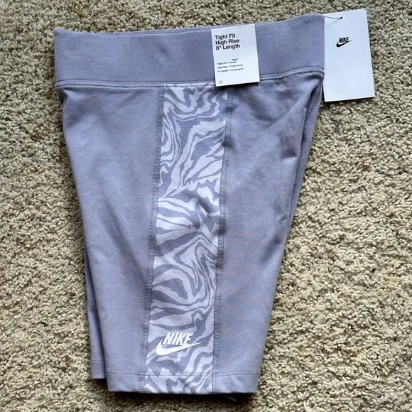 NEW Nike Womens High-Rise 8&quot; Swirled Biker Shorts - Size XS