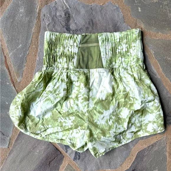 New🌟Free People Movement-The Way Home Printed Shorts-Green Combo