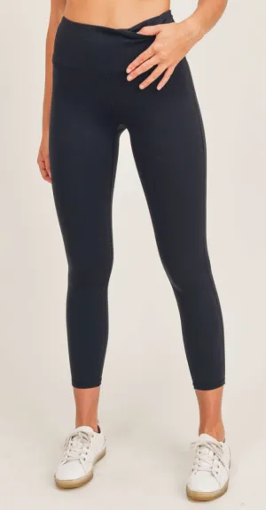 Newport Performance Essential Highwaisted Leggings