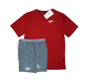 Nike Breathe T-Shirt and Flex Stride Shorts Set - Red/Grey