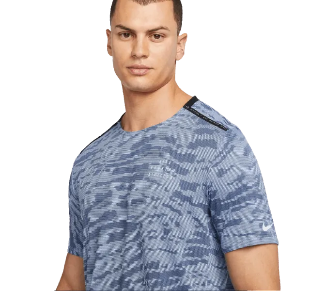 Nike Dri-FIT Run Division Rise 365 Men Running T-Shirt - Blue