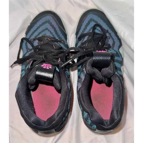 Nike Kyrie 4 80s Kids Basketball Shoes Black Fuchsia Size 6Y