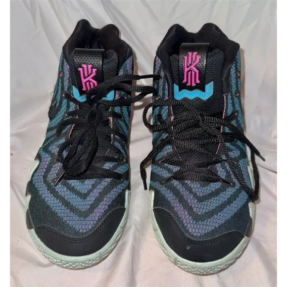 Nike Kyrie 4 80s Kids Basketball Shoes Black Fuchsia Size 6Y