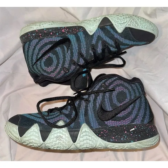 Nike Kyrie 4 80s Kids Basketball Shoes Black Fuchsia Size 6Y