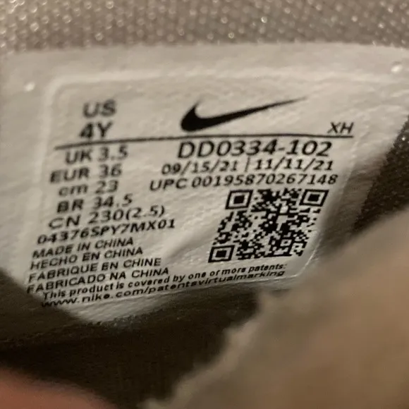 Nike Kyrie Infinity (GS) Basketball White Light Marine DD0334-102 Youth Sz 4Y GC