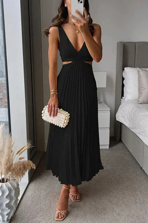Nina® | Pleated Dress With A Neckline