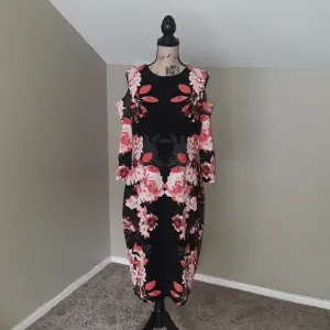 NWOT, JAX Black Label Cold Shoulder Floral Bodycon Dress