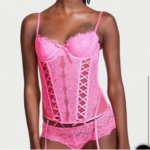 NWT 2PC VS WICKED UNLINED LACE-UP CORSET TOP   LACE THONG
