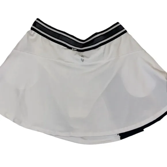 NWT FP Movement By Free People Women’s Round Robin Skort Size L in Black/White