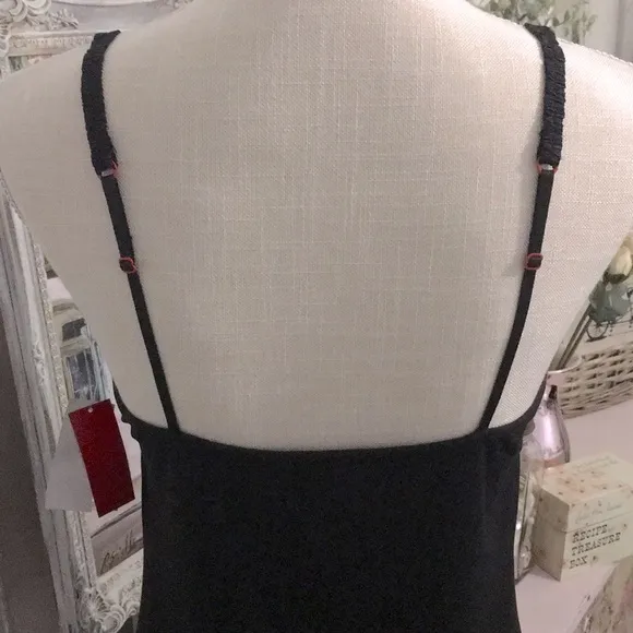 NWT Josie by Natori Elegant Black Lace Trim Chemise Size Medium