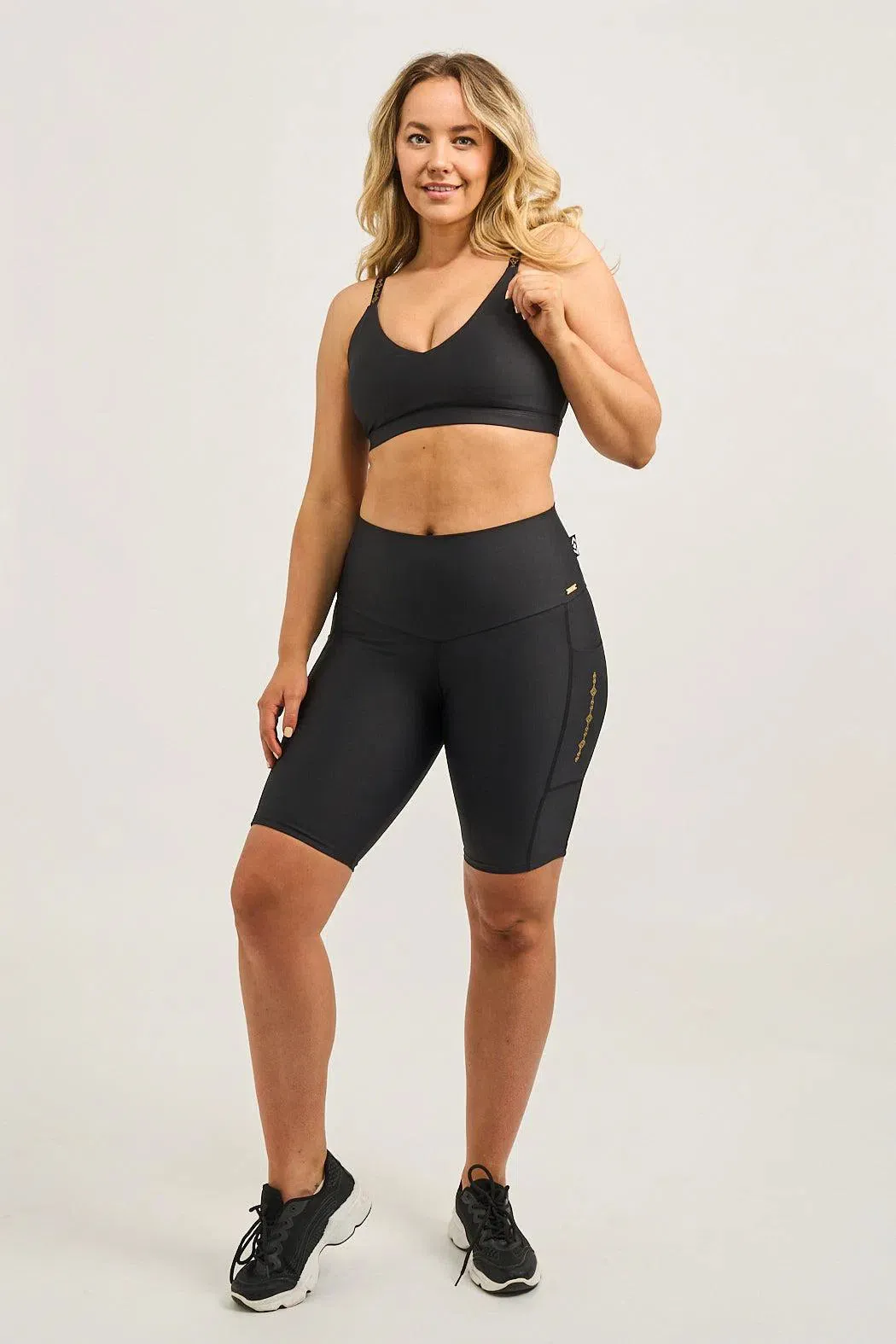 Performance Luxe Bralette Crop - Black