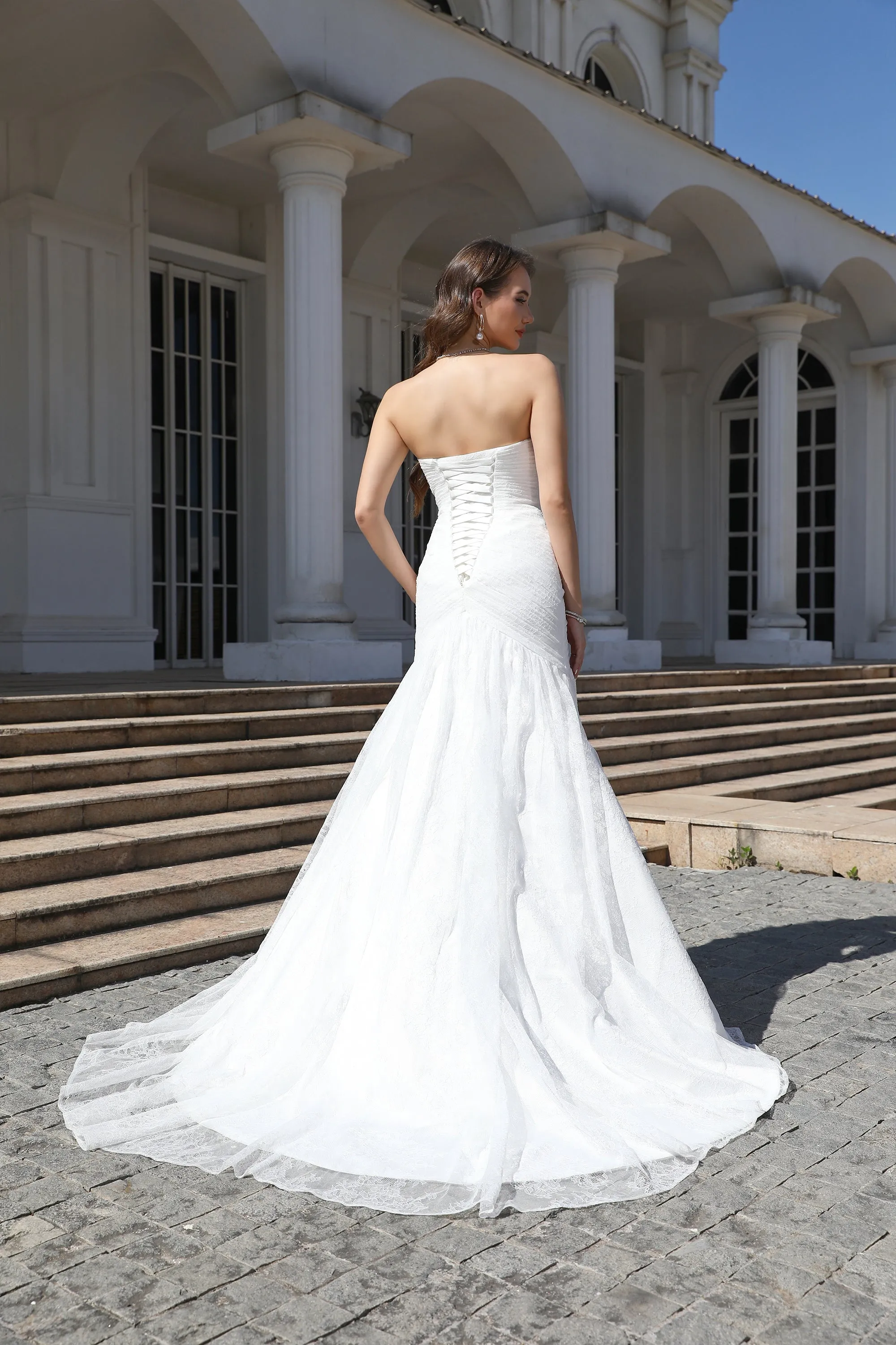 Pleats Sweetheart Ivory Strapless Wedding Dress with Appliques