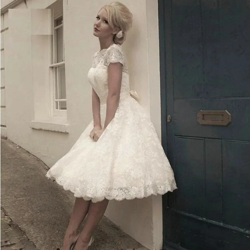 Plus size Scoop Knee-Length Lace Short Wedding Dresses Garden Bridal gowns