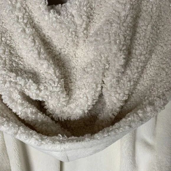 Pottery Barn Robe Womens Medium Ecru Sherpa Hooded Robe Plush Luxury