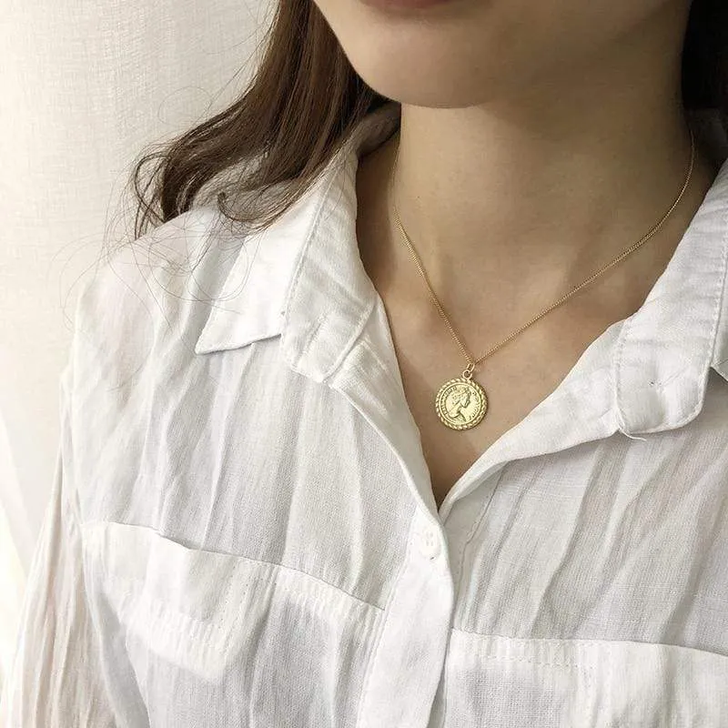 Queen Necklace