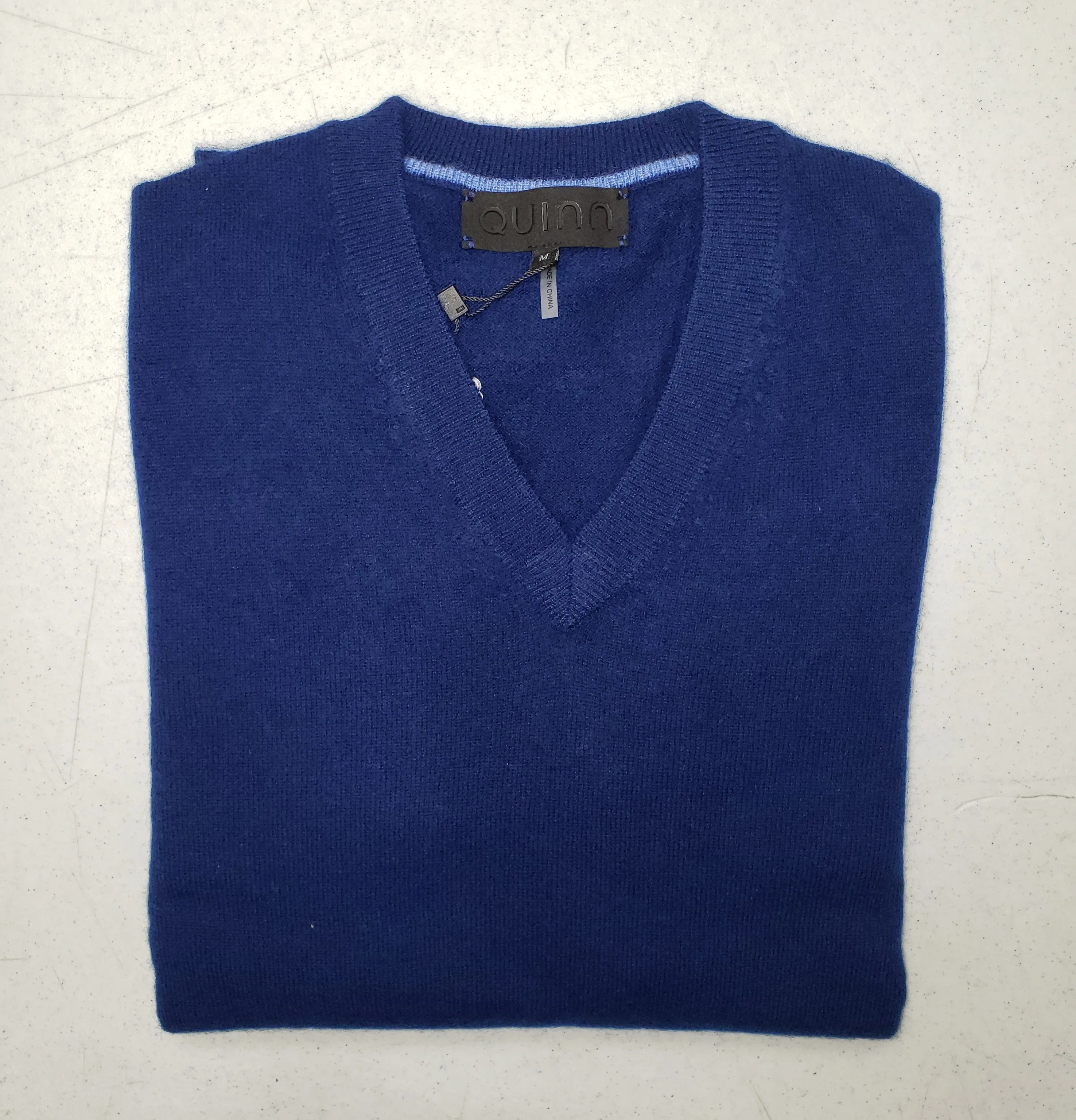 Quinn - Men's Luxurious 100% 2-ply Cashmere "V-Neck"- Purple Heather