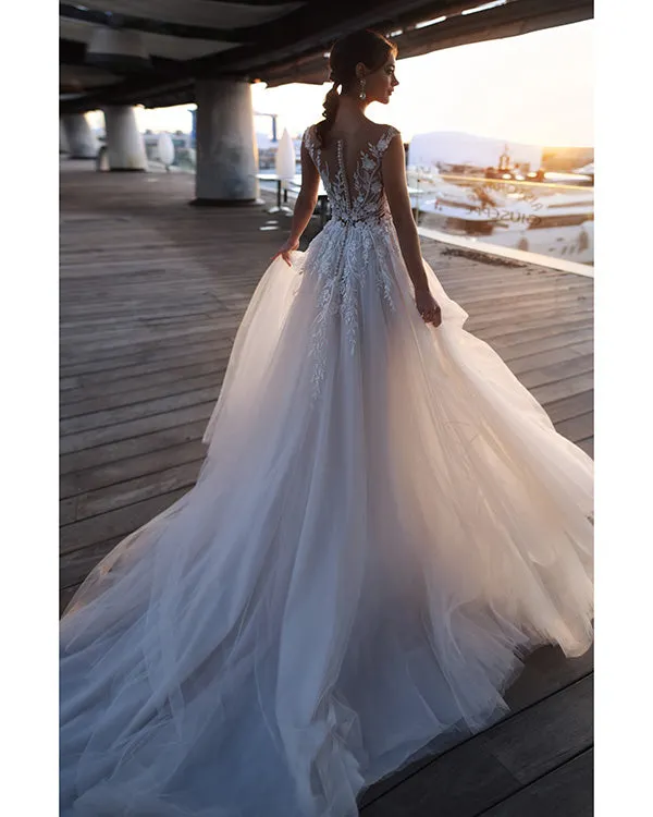 Romantic Bridal Gowns For Spring 2020 Sexy Lace Wedding Dress with Lace Appliques