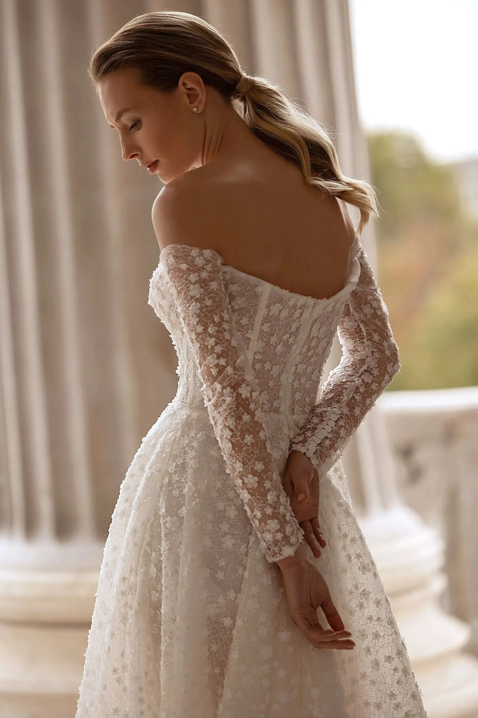 Romantic Wedding Dresses for Women Appliques Lace Sweetheart Full Sleeves Draped Zipper Robe De Mariée