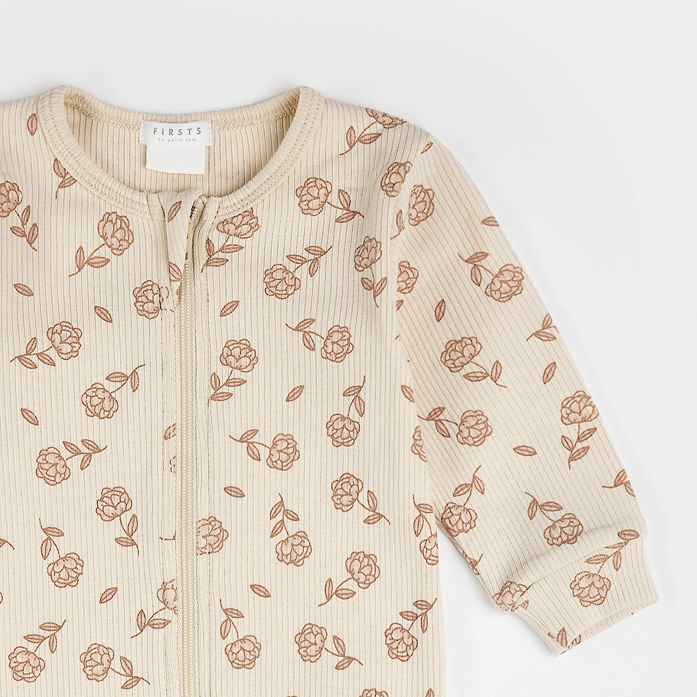 Roses Print on Antique White Sleeper