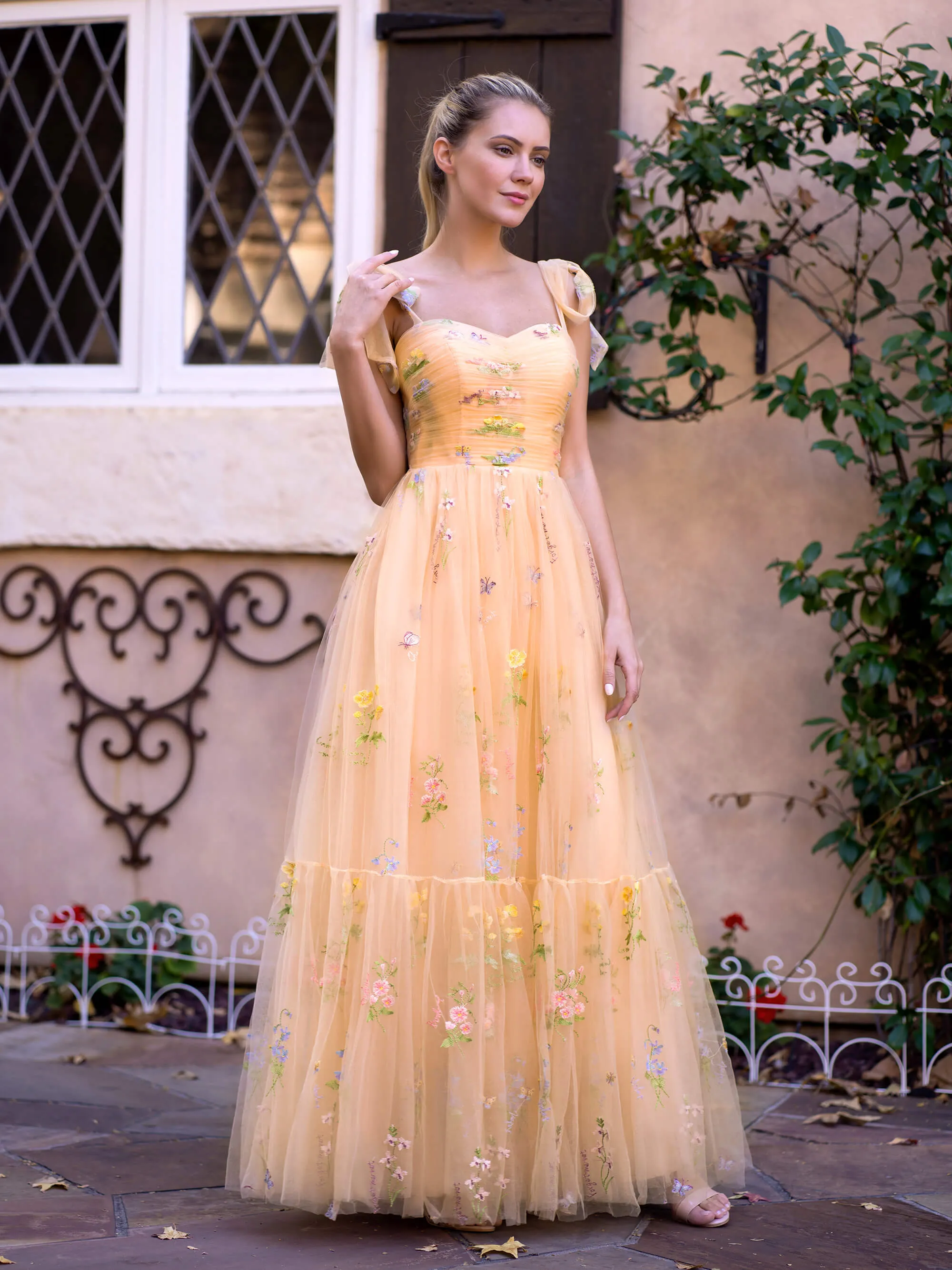 Roycebridal Sweetheart Neck Floor Length Tulle Embroidery Floral Prom Dress