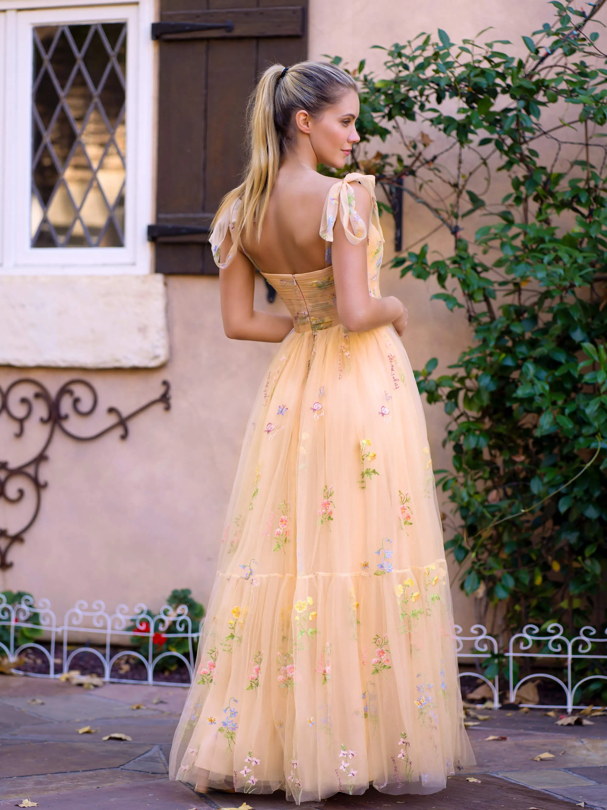 Roycebridal Sweetheart Neck Floor Length Tulle Embroidery Floral Prom Dress