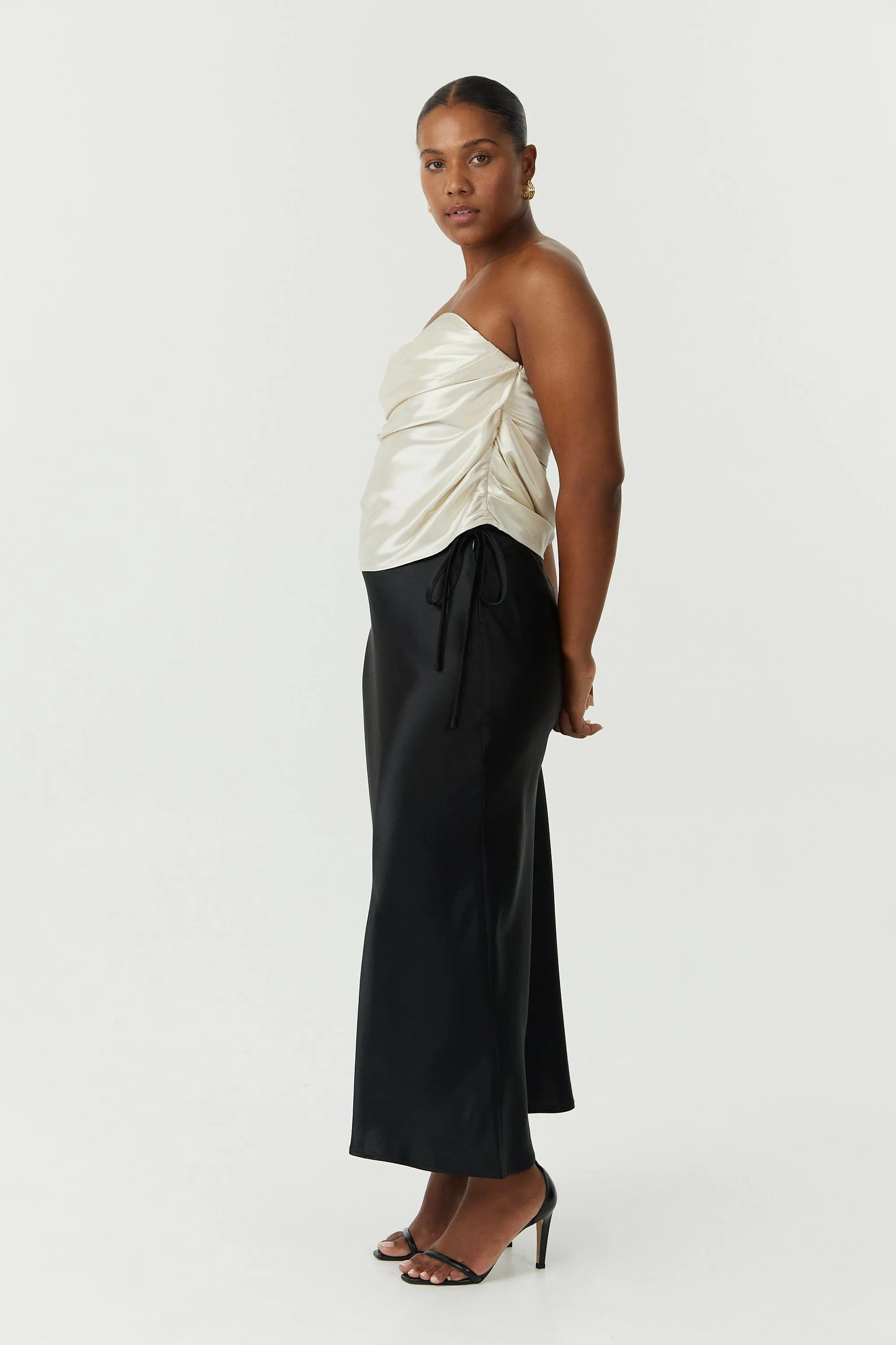 SATIN BIAS TIE SIDE SKIRT | BLACK