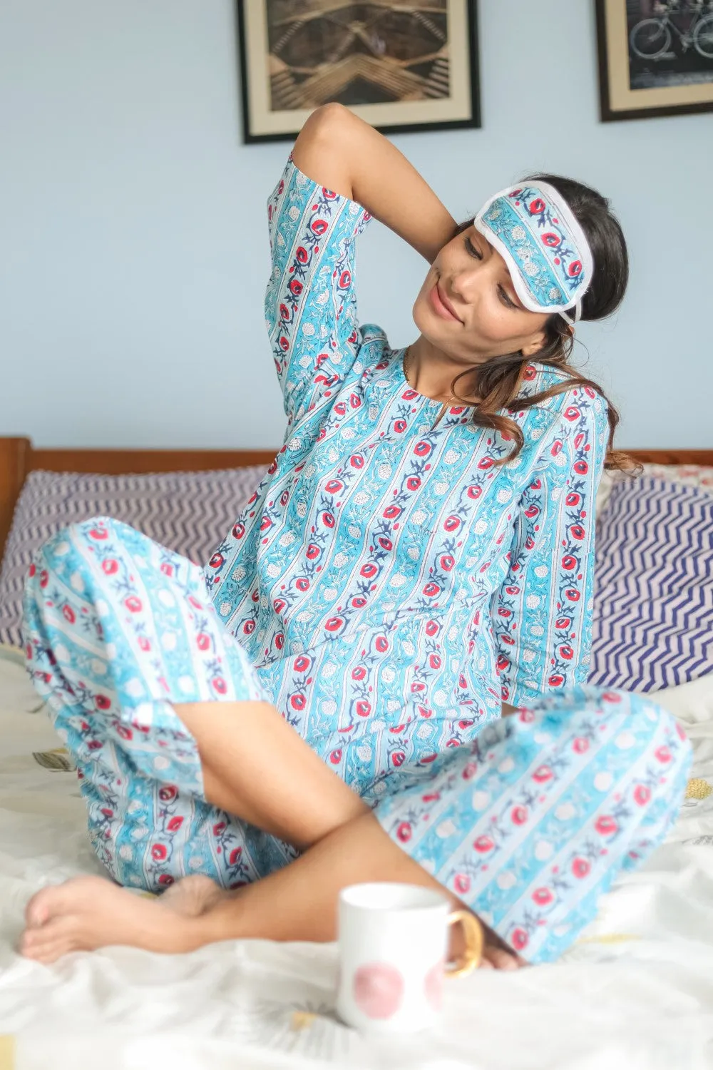 Sootisyahi 'Daisy Day' Handblock Printed Pure Cotton Night Suit