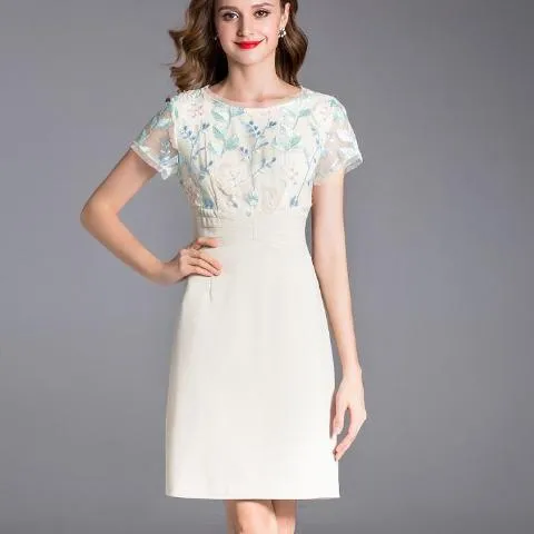 Sophisticated Floral Embroidery Short Sleeve Bodycon Dress