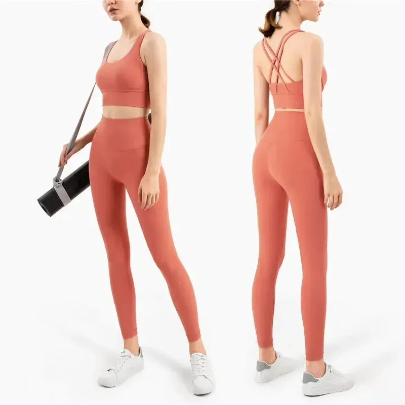Sports Bra and Leggings Two-Piece Set - Women's Gym Outfit