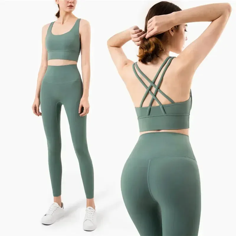 Sports Bra and Leggings Two-Piece Set - Women's Gym Outfit