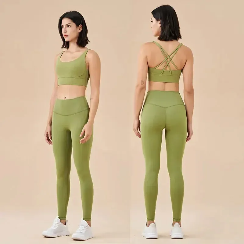 Sports Bra and Leggings Two-Piece Set - Women's Gym Outfit