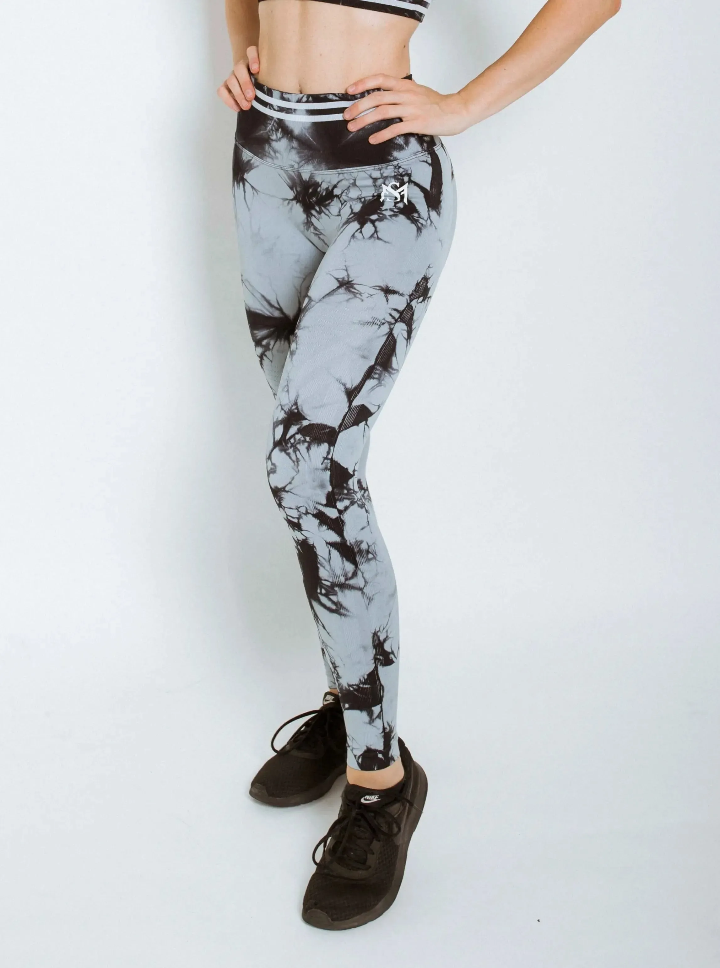 Striped Performance Set Grey