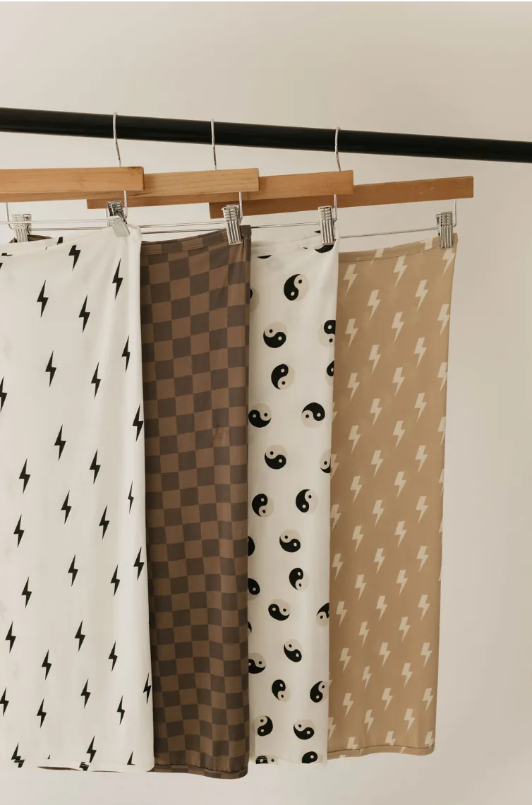 Tan & Cream Lightning Bolt | Bamboo Swaddle